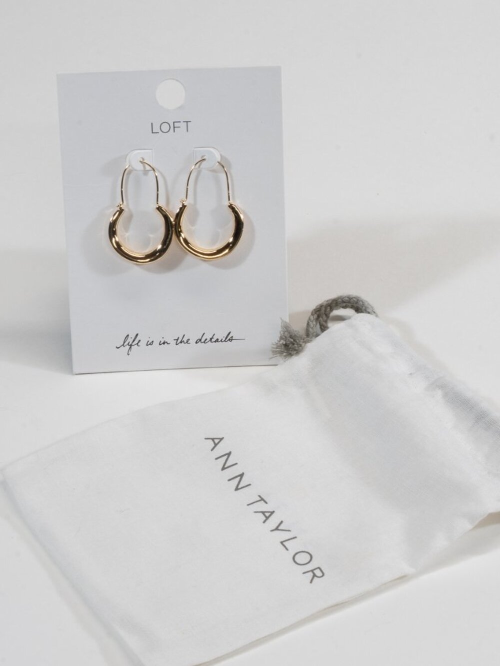 Ann Taylor LOFT Gold Hoop Earrings NWT - Picture 2 of 3